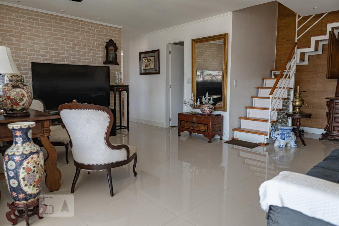 Cobertura, 3 quartos, 195 m² - Foto 2