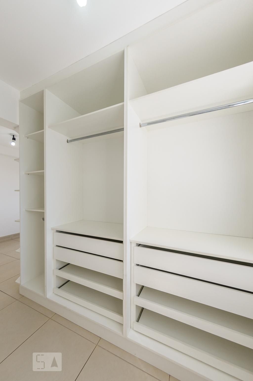 Apartamento à Venda - Centro, 1 Quarto,  55 m2 em , Campinas - sp | SoloBR
