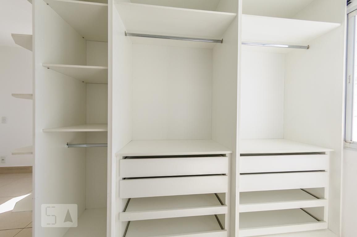 Apartamento à Venda - Centro, 1 Quarto,  55 m2 em , Campinas - sp | SoloBR