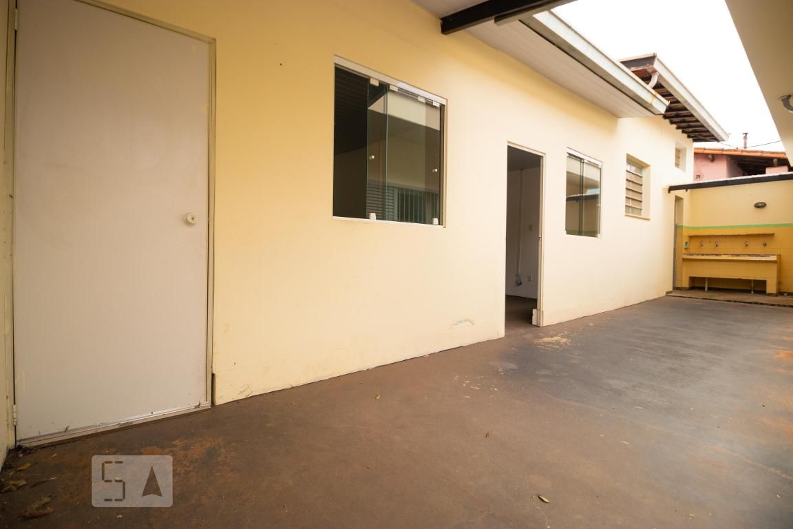Casa à Venda - Jardim Santana, 3 Quartos,  200 m2 em , Campinas - sp | SoloBR