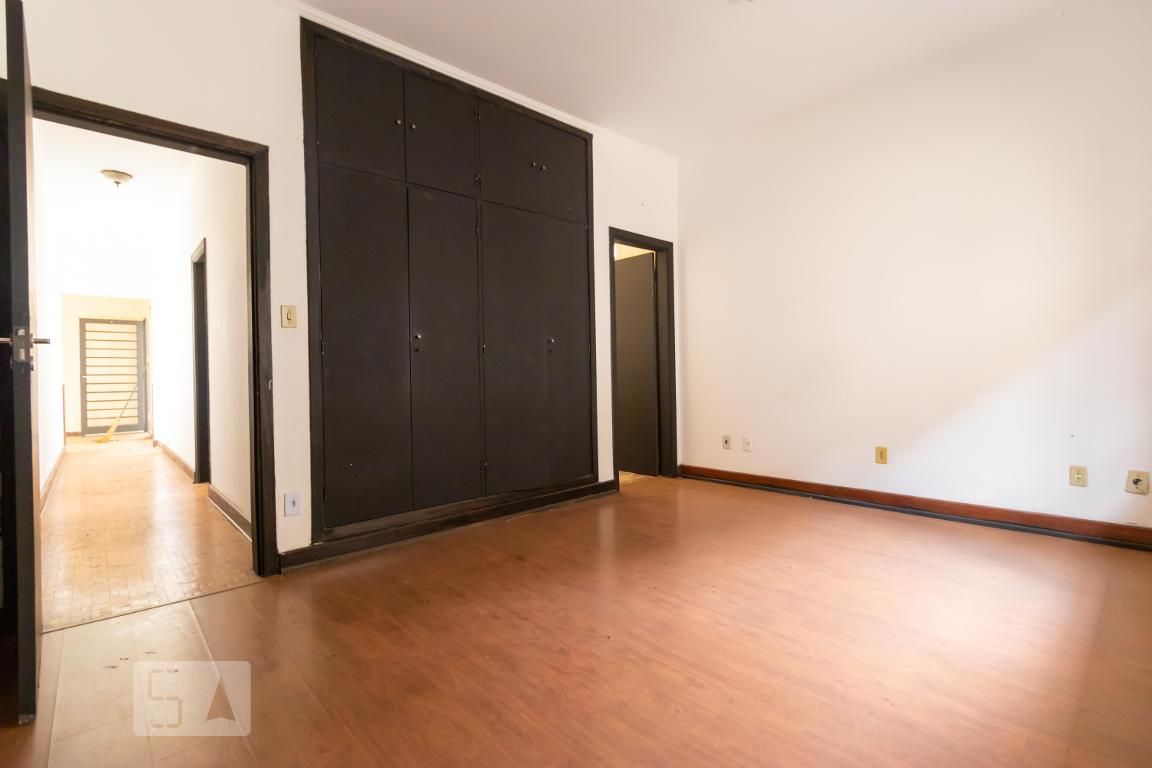 Casa à Venda - Jardim Santana, 3 Quartos,  200 m2 em , Campinas - sp | SoloBR