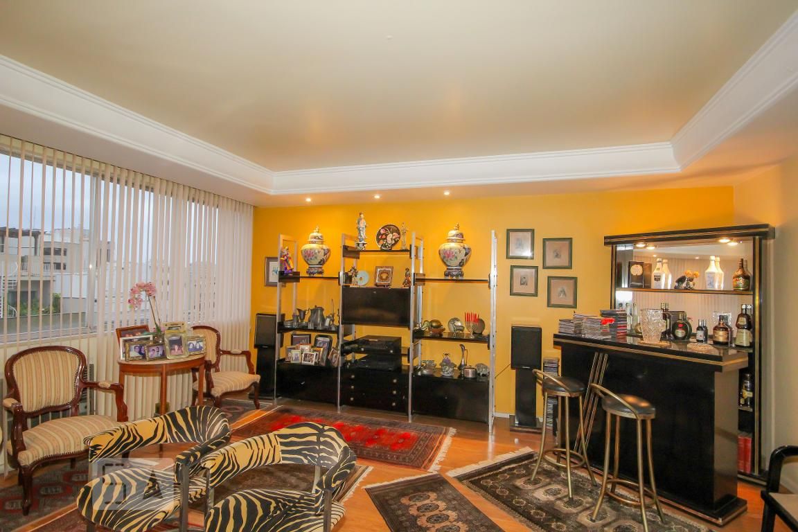 Apartamento, 3 quartos, 160 m² - Foto 1