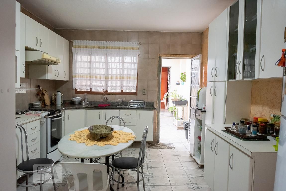 Casa, 3 quartos, 240 m² - Foto 42