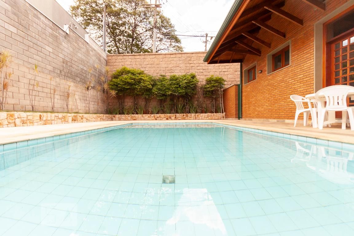 Casa à Venda - Mansões Santo Antônio, 4 Quartos,  400 m2 em , Campinas - sp | SoloBR