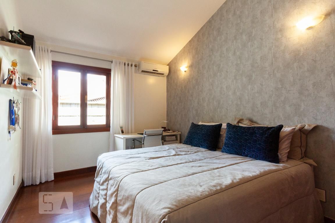 Casa à Venda - Mansões Santo Antônio, 4 Quartos,  400 m2 em , Campinas - sp | SoloBR