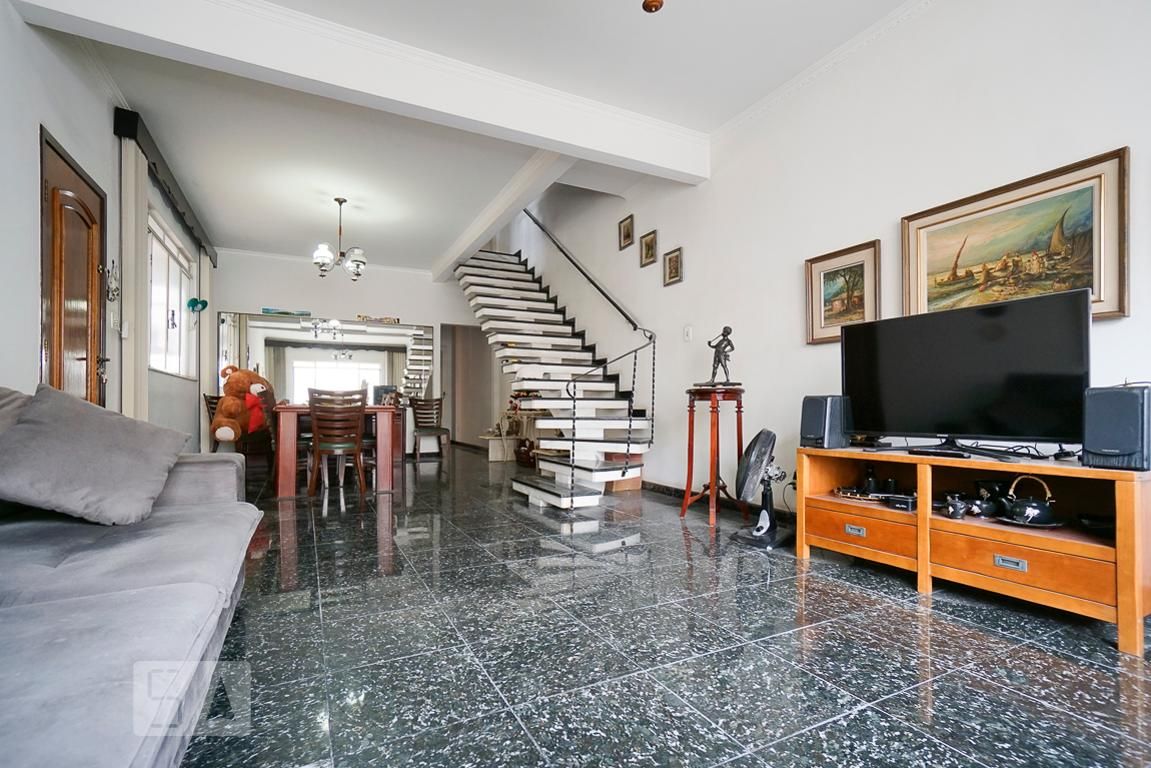 Casa, 4 quartos, 220 m² - Foto 1