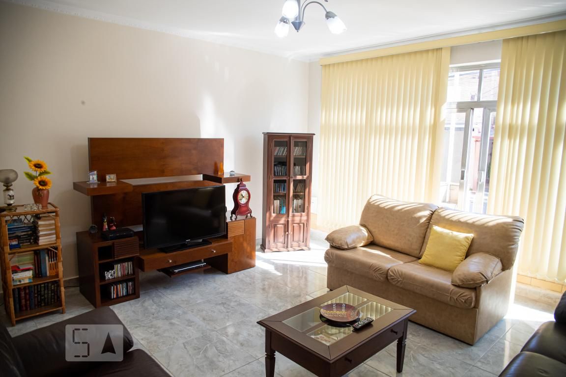 Casa, 3 quartos, 205 m² - Foto 1