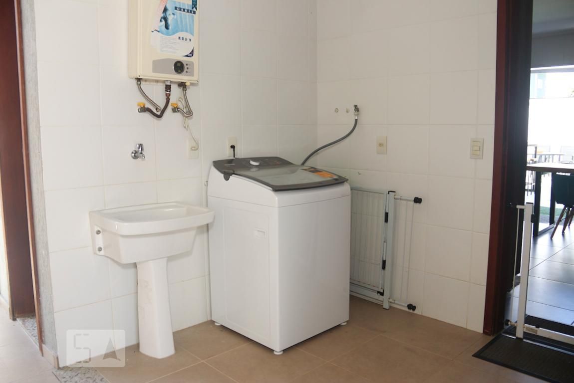 Casa, 4 quartos, 260 m² - Foto 82