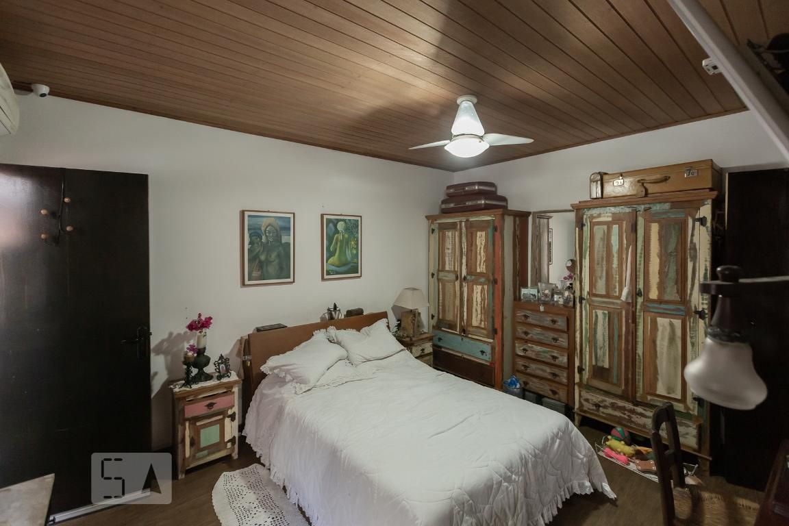 Casa, 4 quartos, 260 m² - Foto 17