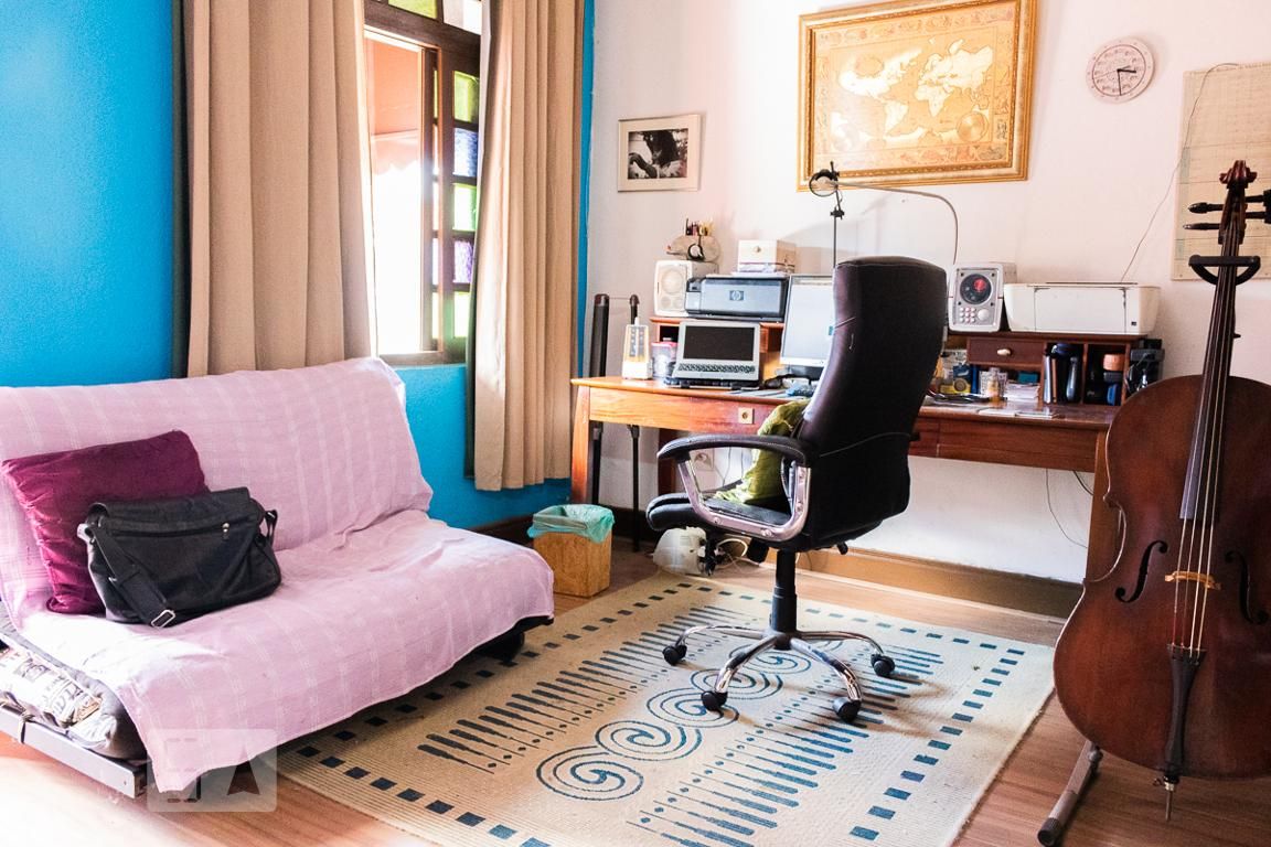 Casa, 4 quartos, 147 m² - Foto 1