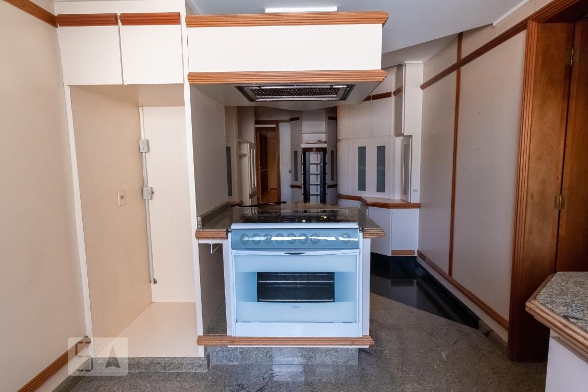 Apartamento à Venda - Cambuí, 5 Quartos,  240 m2 em , Campinas - sp | SoloBR