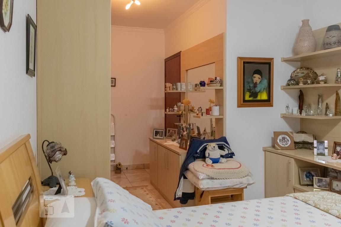Casa, 4 quartos, 240 m² - Foto 33