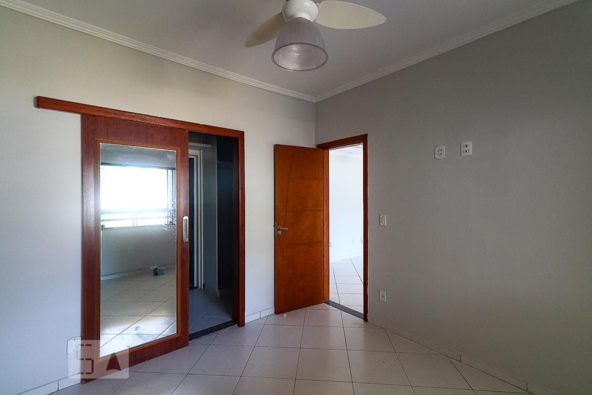 Casa, 4 quartos, 200 m² - Foto 31