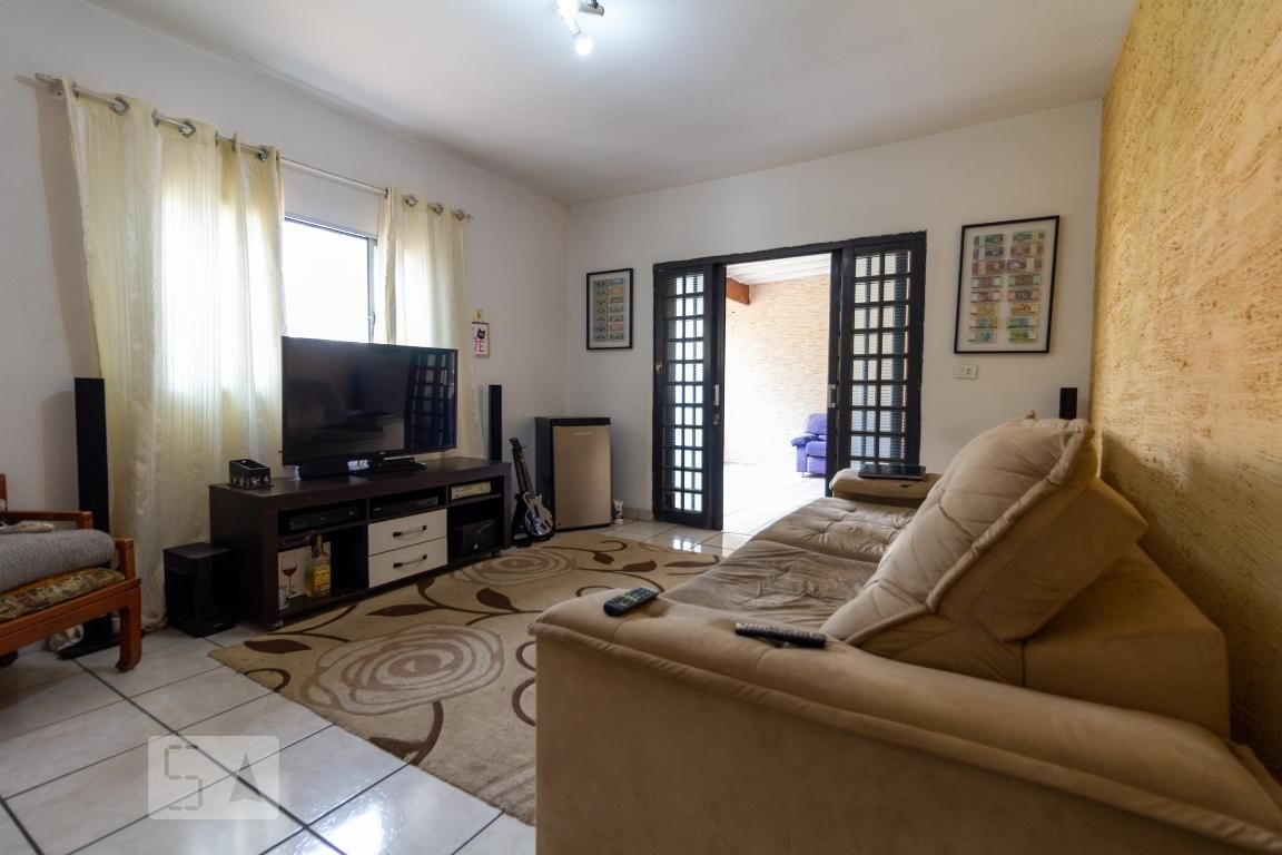 Casa, 4 quartos, 190 m² - Foto 1