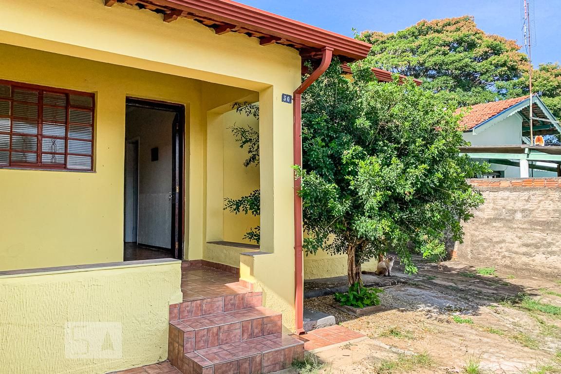 Casa à Venda - Jardim Flamboyant, 2 Quartos,  60 m2 em , Campinas - sp | SoloBR