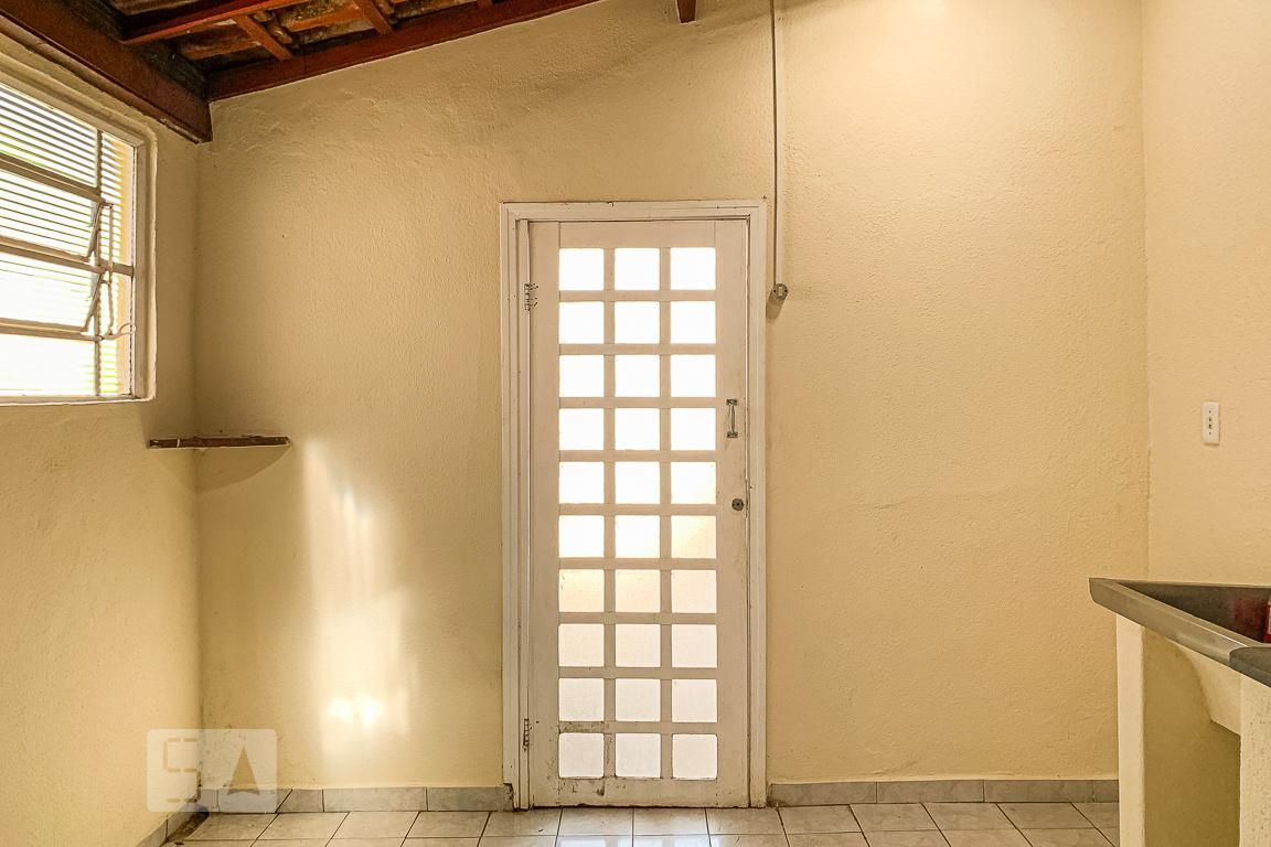 Casa à Venda - Jardim Flamboyant, 2 Quartos,  60 m2 em , Campinas - sp | SoloBR