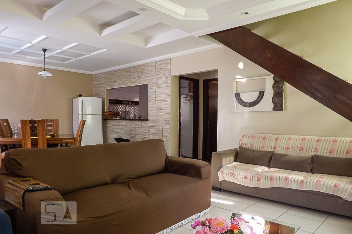 Casa, 4 quartos, 180 m² - Foto 1