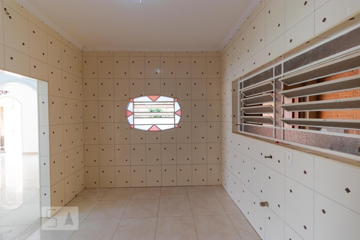 Casa à Venda - Jardim Chapadão, 3 Quartos,  900 m2 em , Campinas - sp | SoloBR
