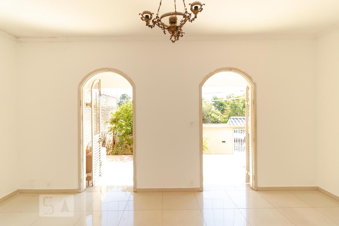 Casa à Venda - Jardim Chapadão, 3 Quartos,  900 m2 em , Campinas - sp | SoloBR