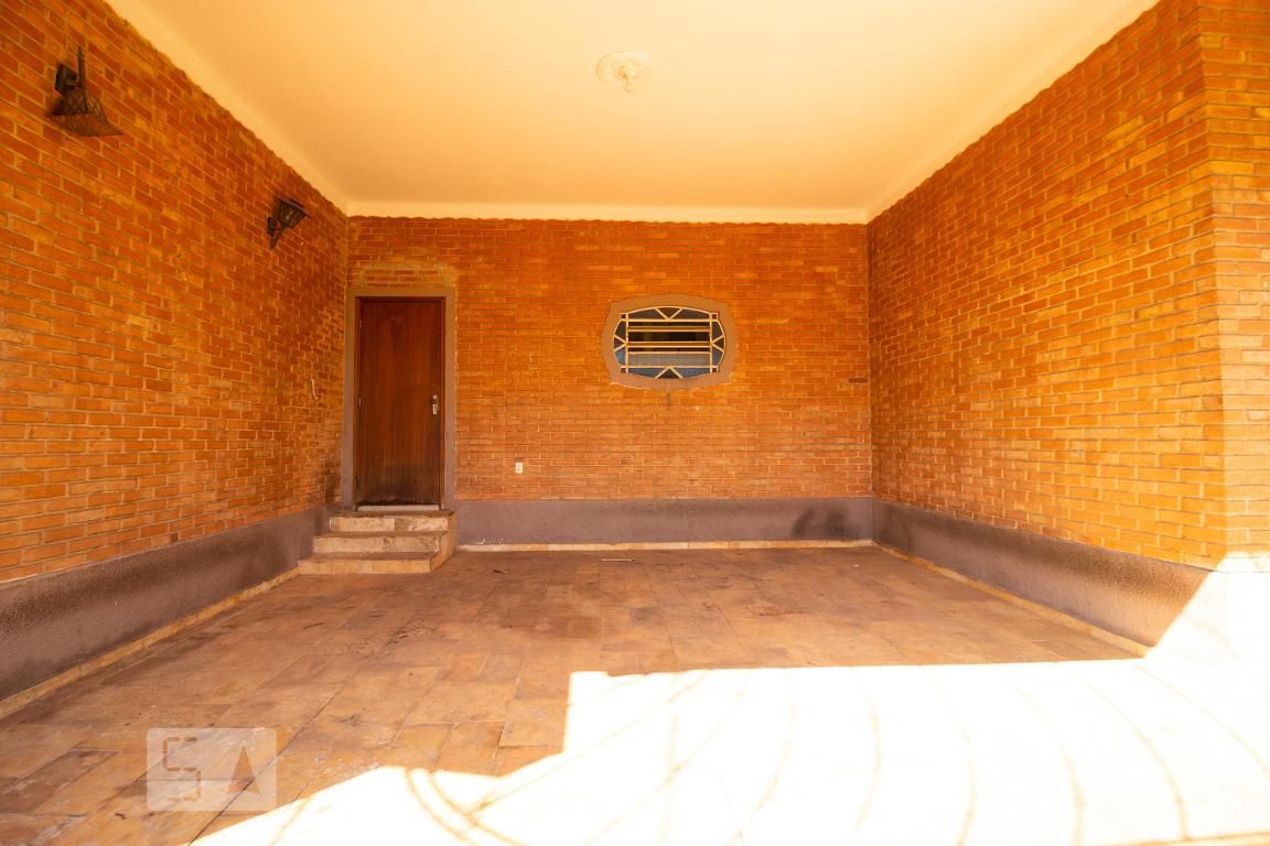 Casa à Venda - Jardim Chapadão, 3 Quartos,  900 m2 em , Campinas - sp | SoloBR