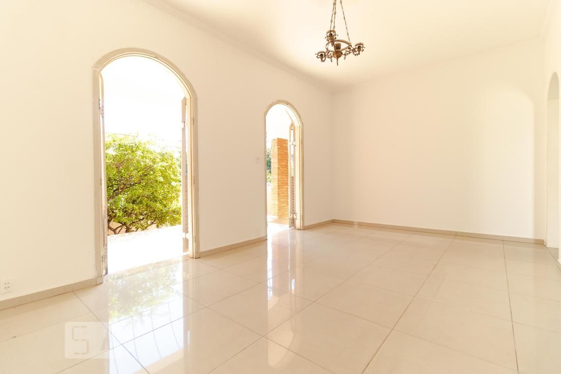 Casa à Venda - Jardim Chapadão, 3 Quartos,  900 m2 em , Campinas - sp | SoloBR