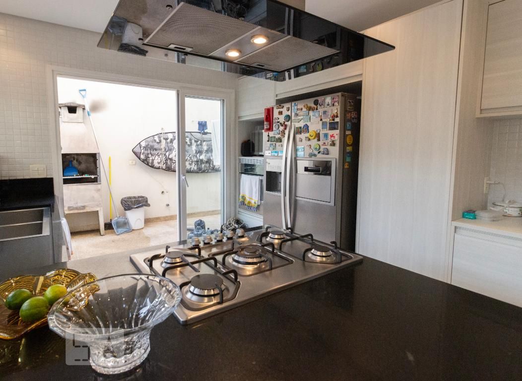 Casa, 3 quartos, 263 m² - Foto 48