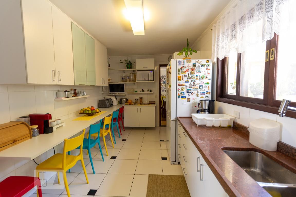 Casa, 4 quartos, 260 m² - Foto 39