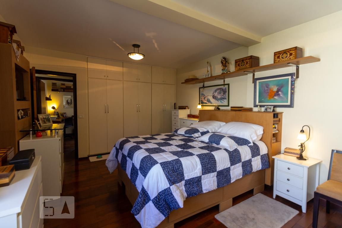 Casa, 4 quartos, 260 m² - Foto 30