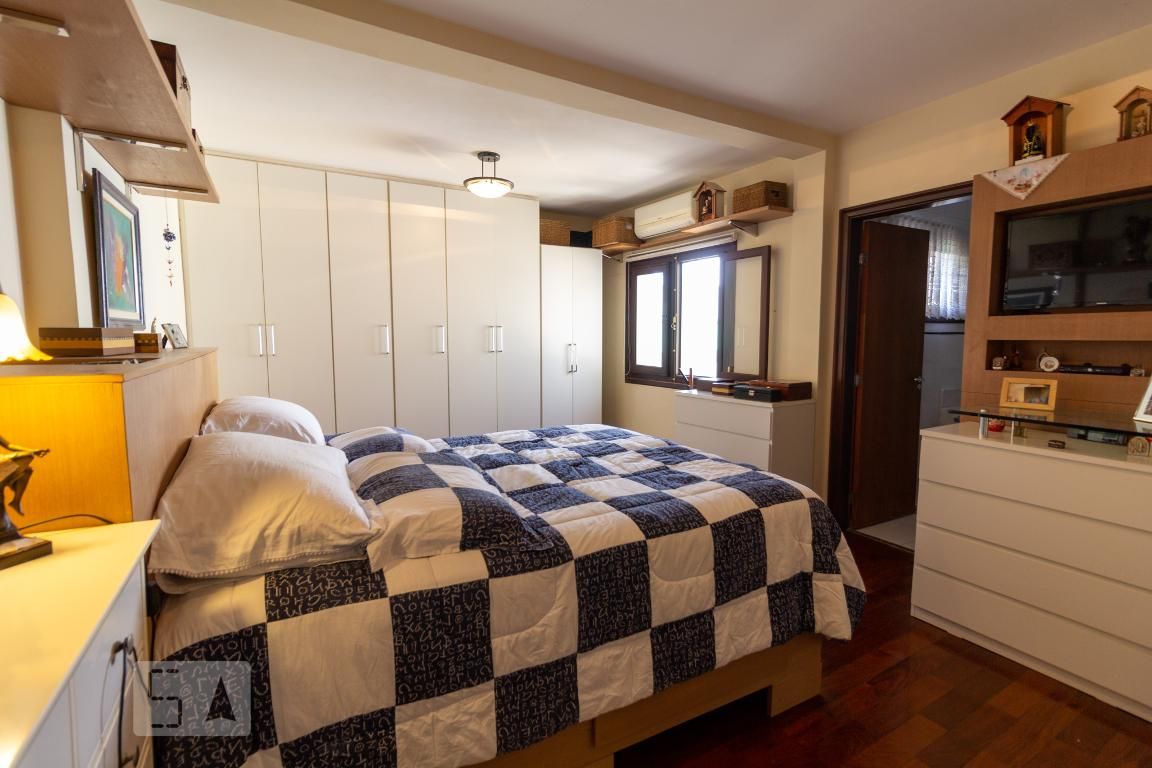 Casa, 4 quartos, 260 m² - Foto 29
