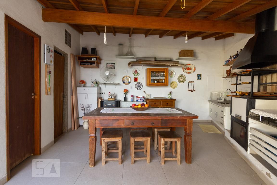 Casa, 4 quartos, 260 m² - Foto 47