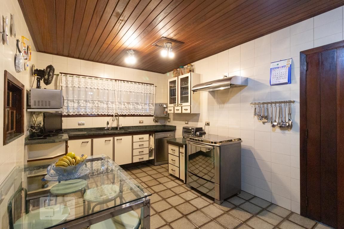 Casa, 3 quartos, 239 m² - Foto 30