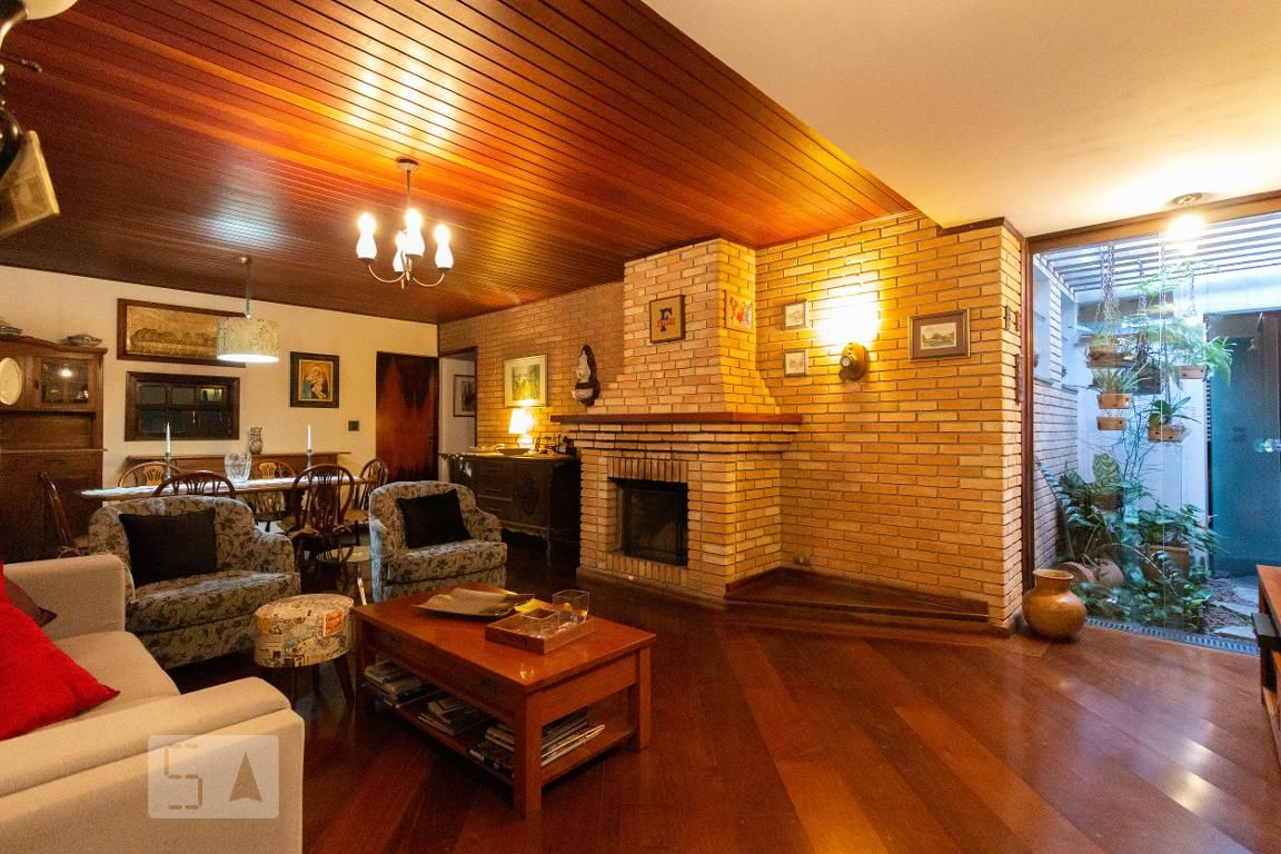 Casa, 3 quartos, 239 m² - Foto 4