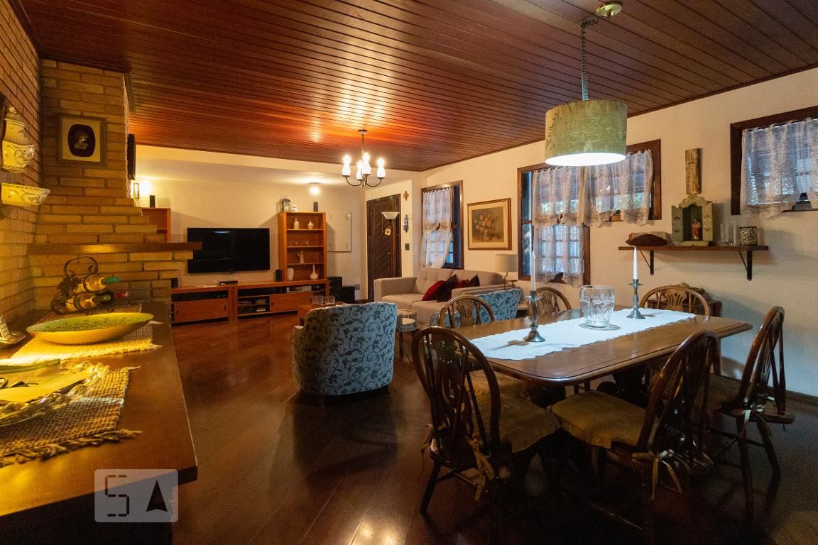 Casa, 3 quartos, 239 m² - Foto 3