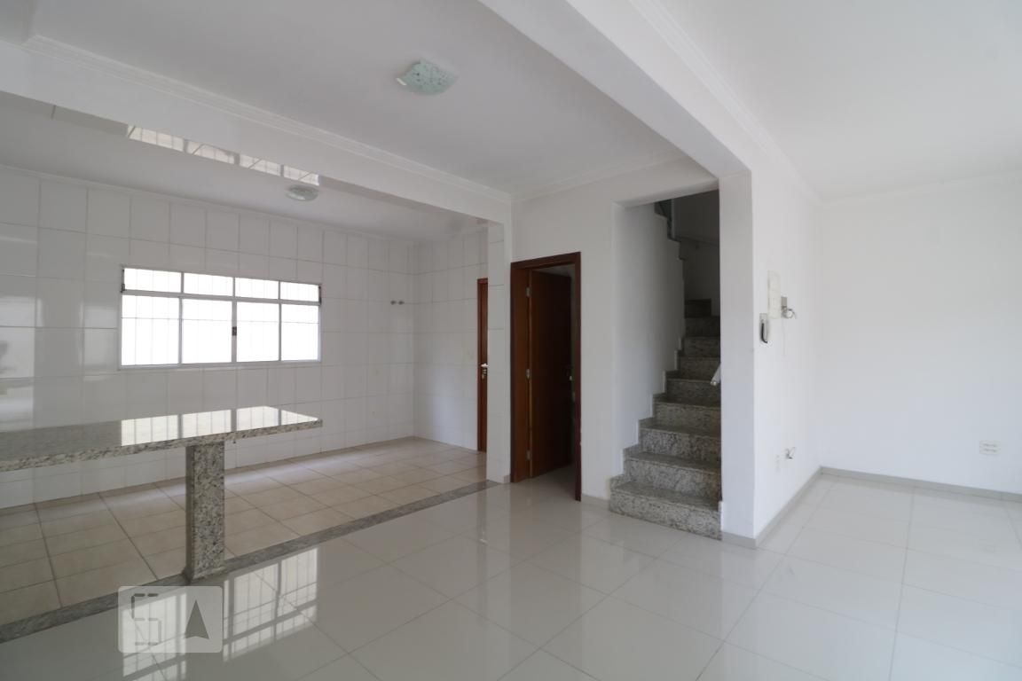 Casa, 3 quartos, 105 m² - Foto 1