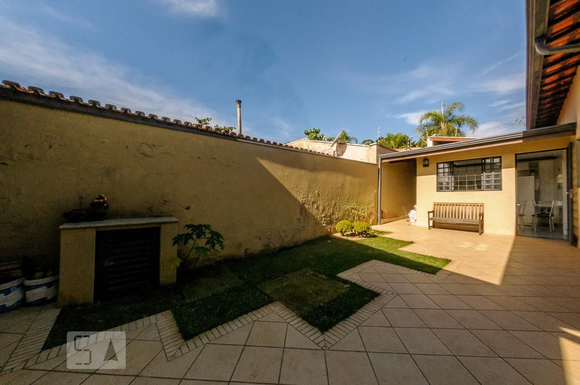 Casa à Venda - Jardim Flamboyant, 4 Quartos,  500 m2 em , Campinas - sp | SoloBR