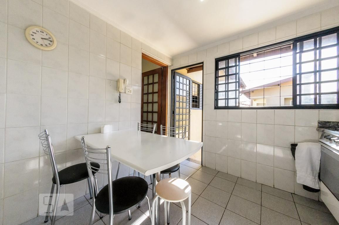 Casa à Venda - Jardim Flamboyant, 4 Quartos,  500 m2 em , Campinas - sp | SoloBR