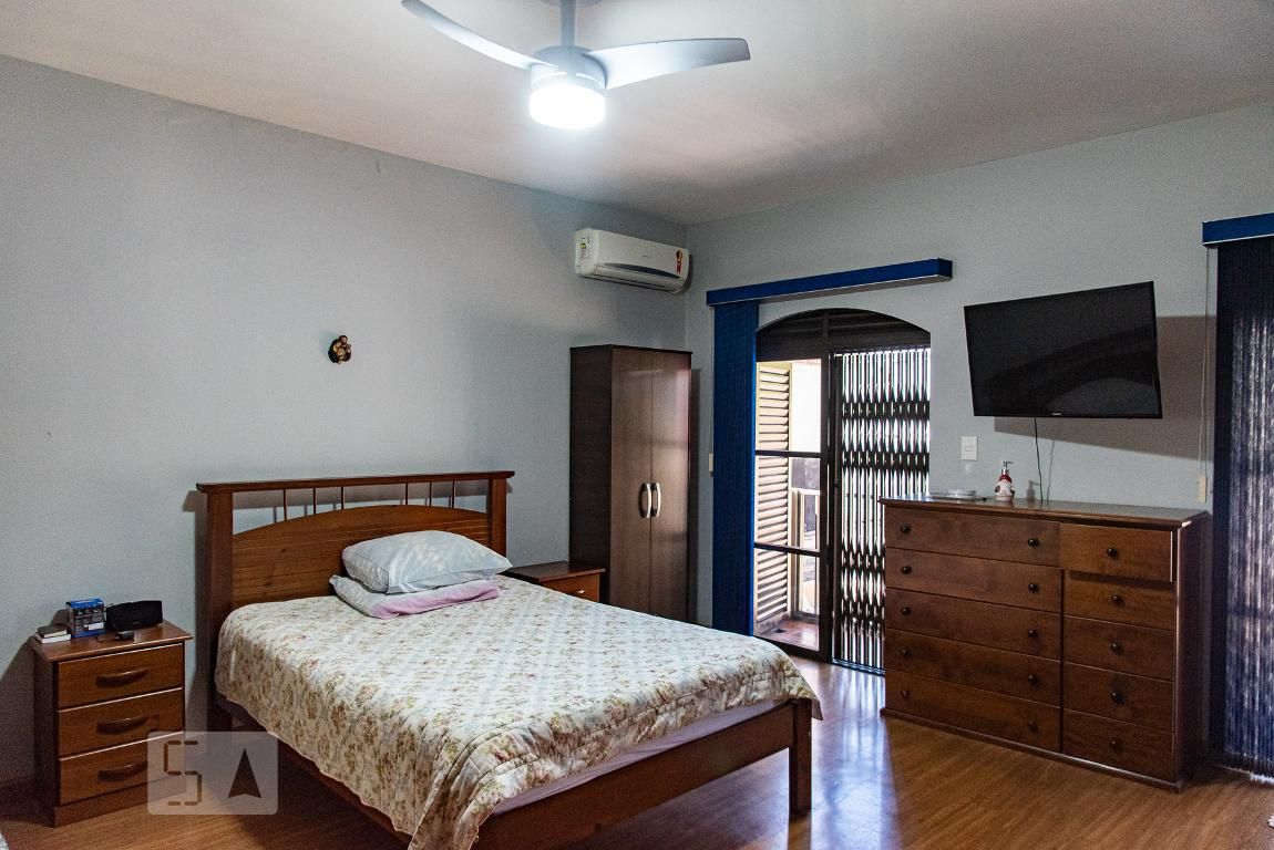 Casa, 3 quartos, 330 m² - Foto 17