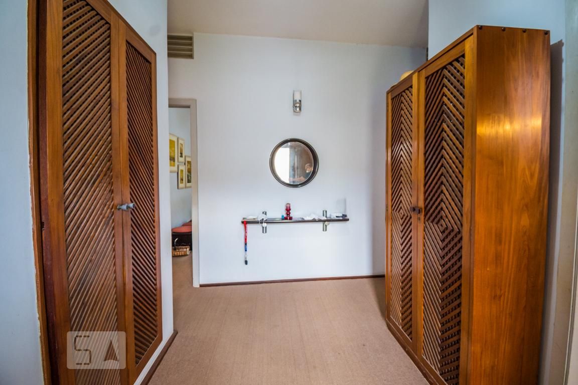 Casa à Venda - Guanabara, 4 Quartos,  440 m2 em , Campinas - sp | SoloBR