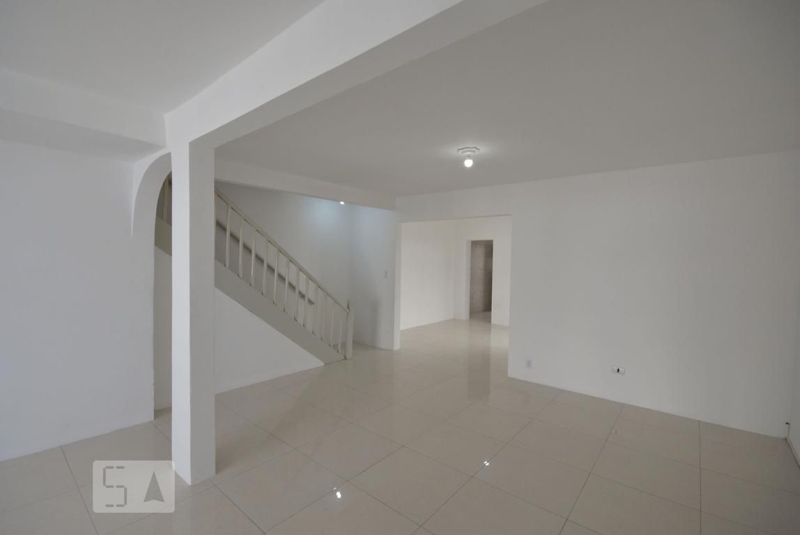 Casa, 5 quartos, 230 m² - Foto 1