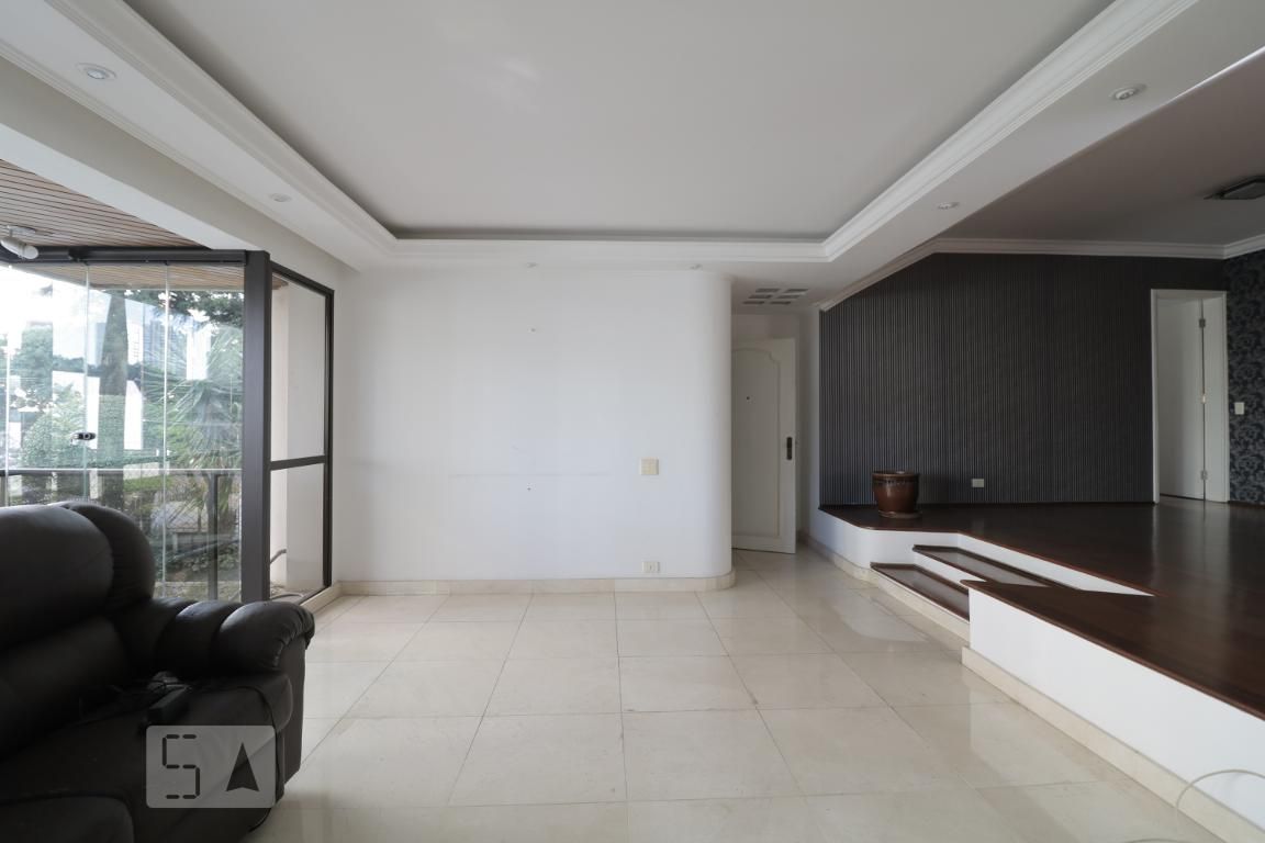 Apartamento, 3 quartos, 198 m² - Foto 1
