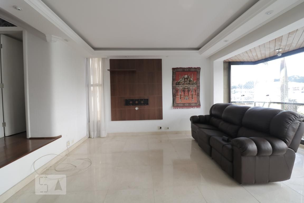 Apartamento, 3 quartos, 198 m² - Foto 3