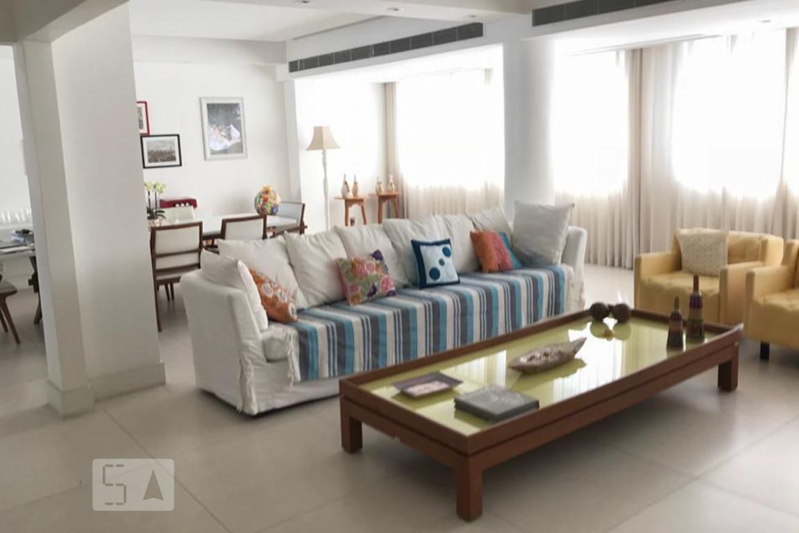 Cobertura, 3 quartos, 250 m² - Foto 1