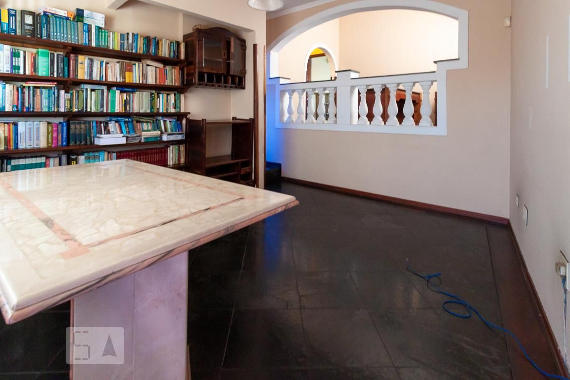 Casa, 4 quartos, 270 m² - Foto 19