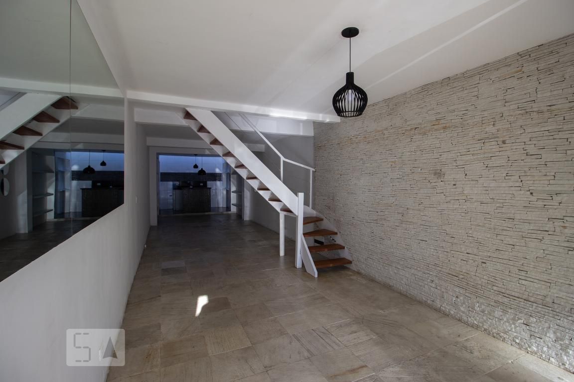 Casa, 2 quartos, 140 m² - Foto 1