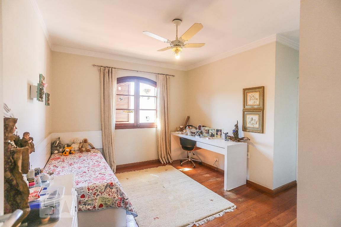 Casa, 3 quartos, 258 m² - Foto 35