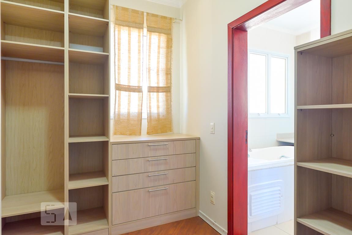 Casa à Venda - Swiss Park, 3 Quartos,  283 m2 em , Campinas - sp | SoloBR