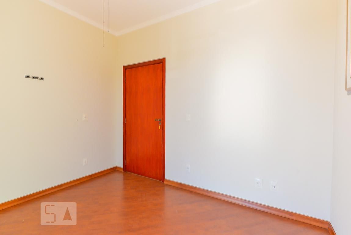 Casa à Venda - Swiss Park, 3 Quartos,  283 m2 em , Campinas - sp | SoloBR