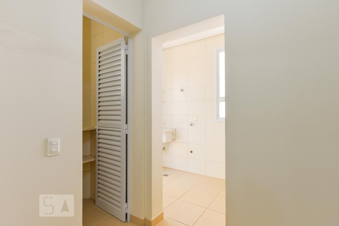 Casa à Venda - Swiss Park, 3 Quartos,  283 m2 em , Campinas - sp | SoloBR