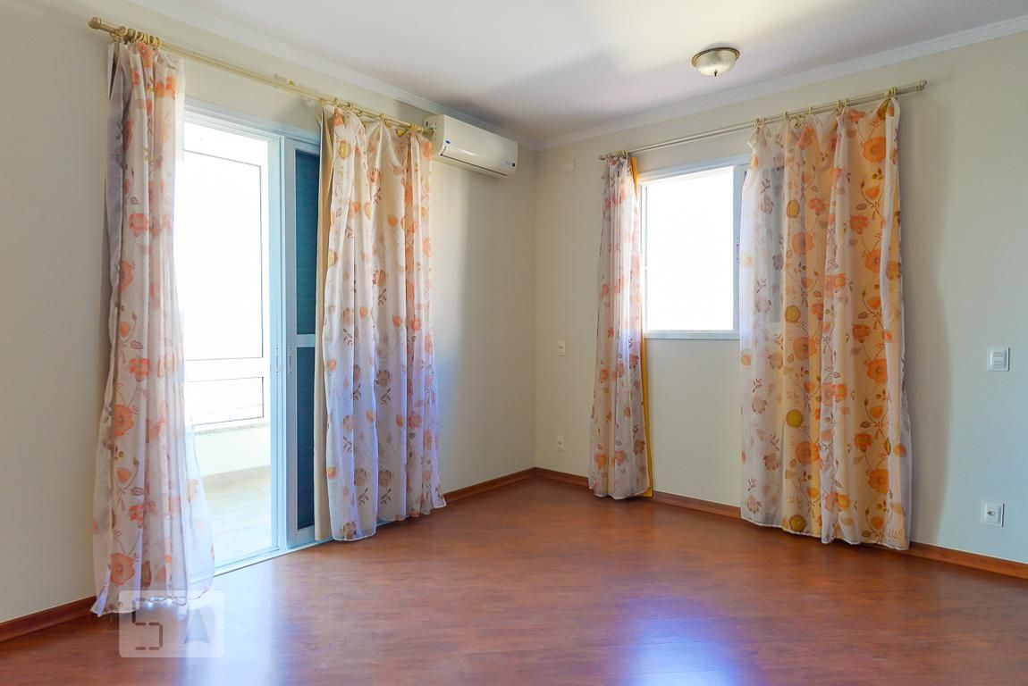 Casa à Venda - Swiss Park, 3 Quartos,  283 m2 em , Campinas - sp | SoloBR