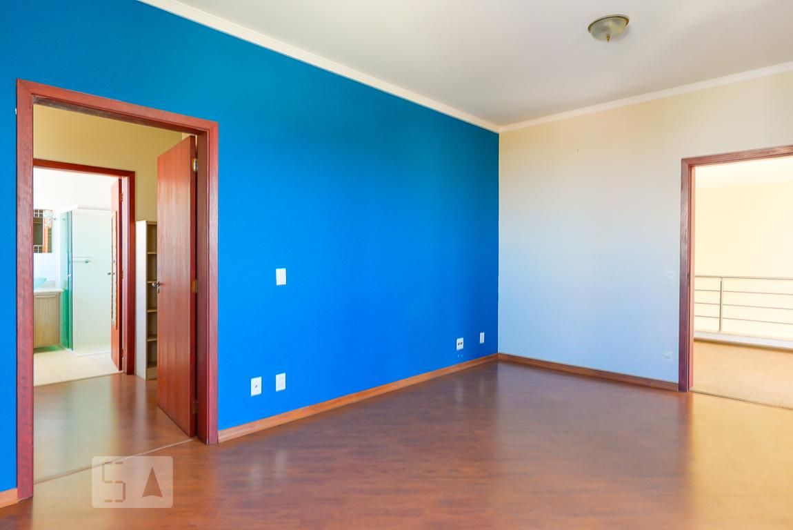 Casa à Venda - Swiss Park, 3 Quartos,  283 m2 em , Campinas - sp | SoloBR